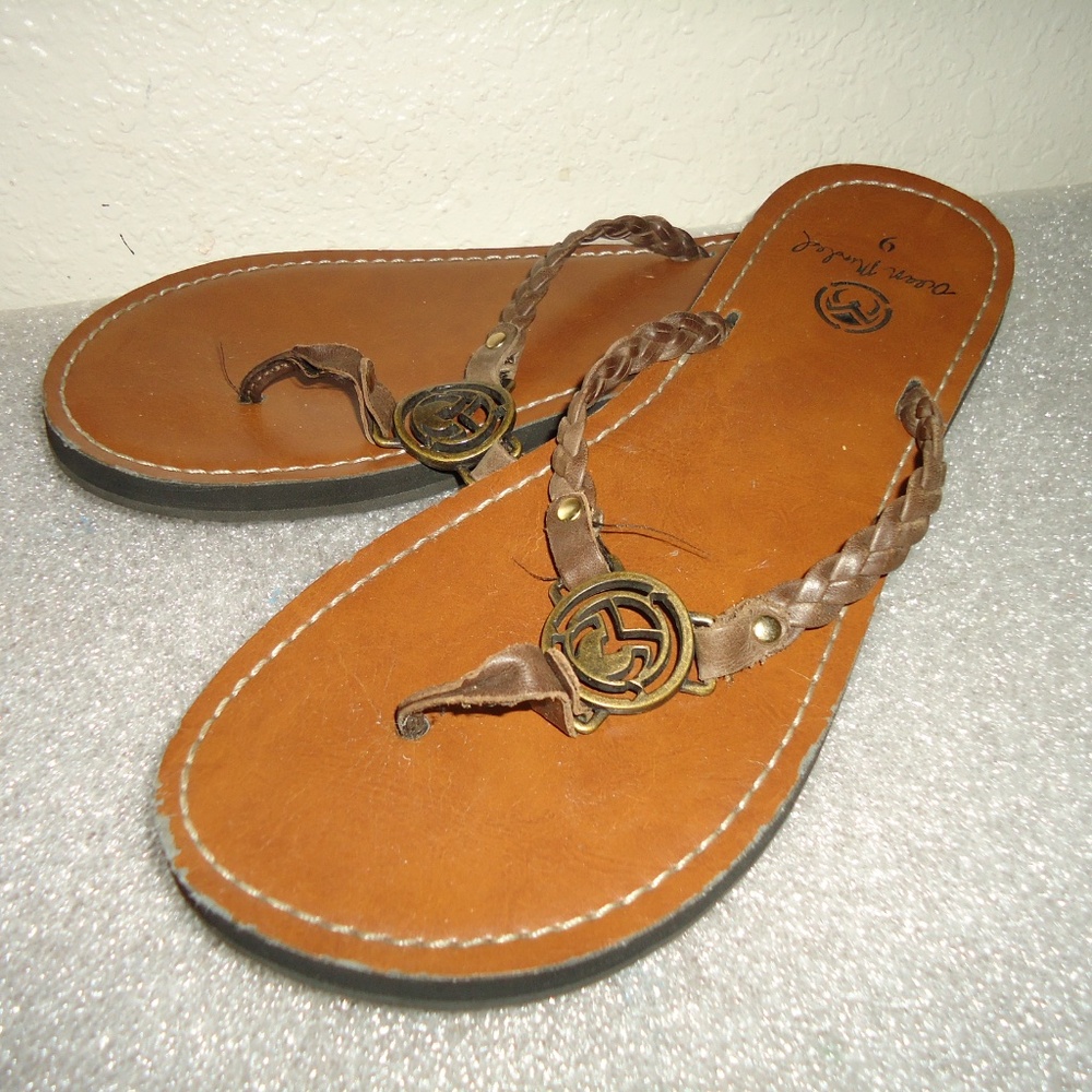 OCEAN MINDED Women's Manhattan II Flip-Flop Sandals size-9/39